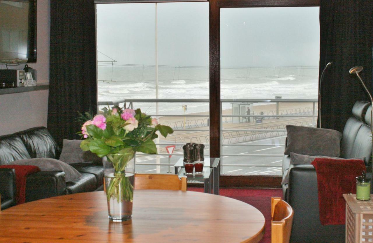 Met Zeezicht Max 6 P Apartment